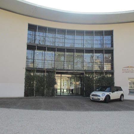 Domitys Le Parc Balsan Lejlighedshotel Châteauroux Eksteriør billede