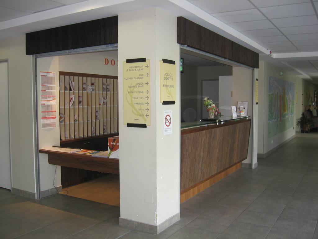Domitys Le Parc Balsan Lejlighedshotel Châteauroux Eksteriør billede