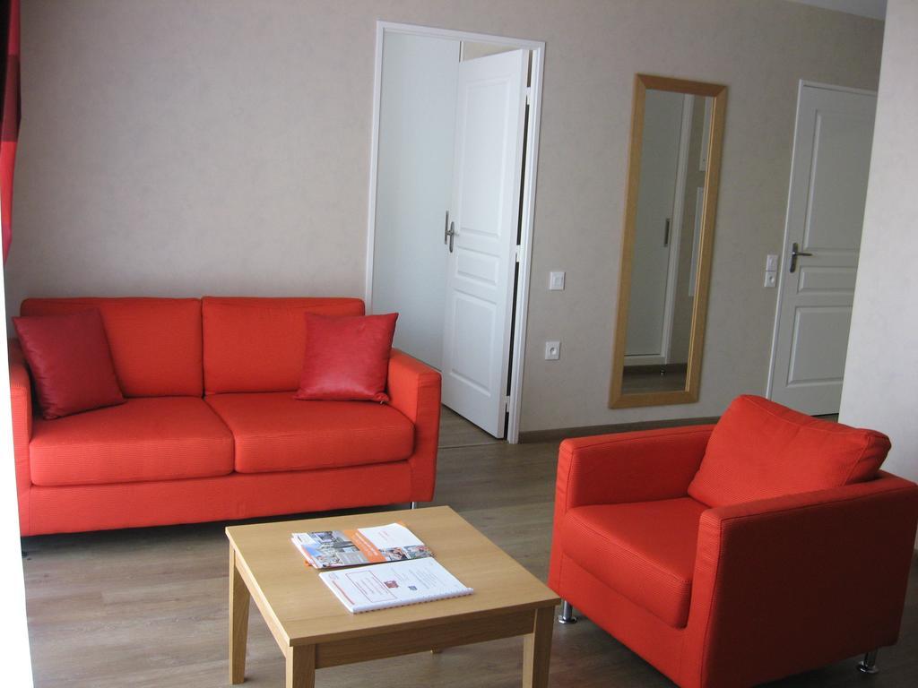 Domitys Le Parc Balsan Lejlighedshotel Châteauroux Eksteriør billede