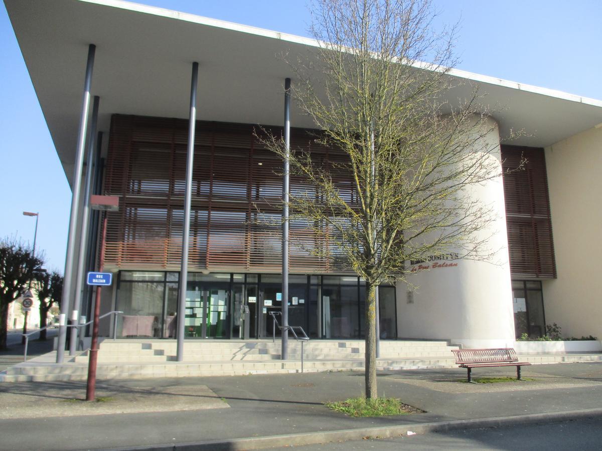 Domitys Le Parc Balsan Lejlighedshotel Châteauroux Eksteriør billede